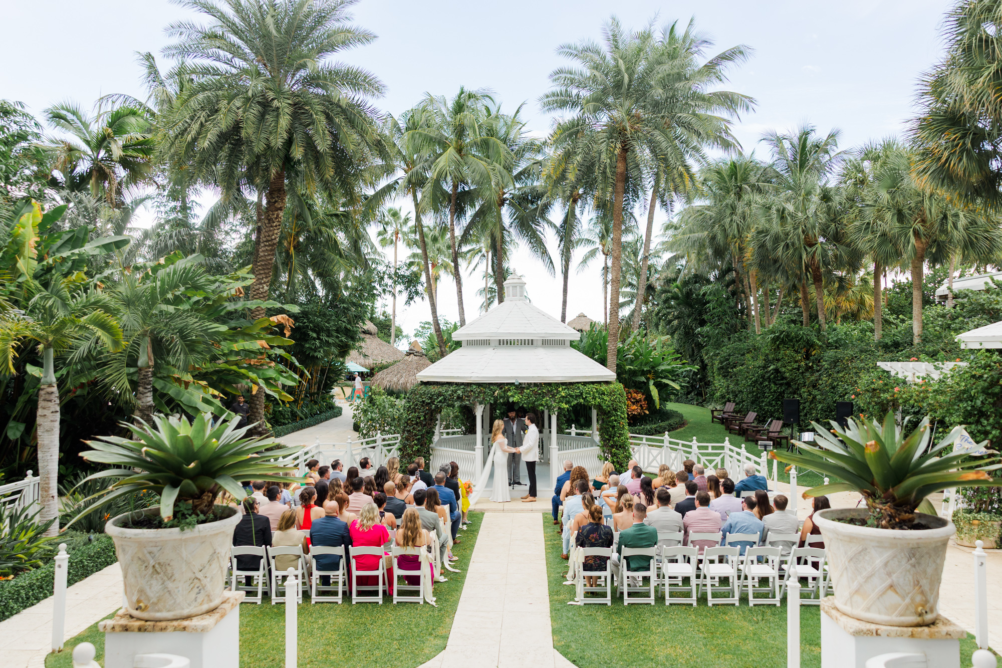 A vibrant wedding ceremony at The Palms Hotel & Spa in Miami Beach